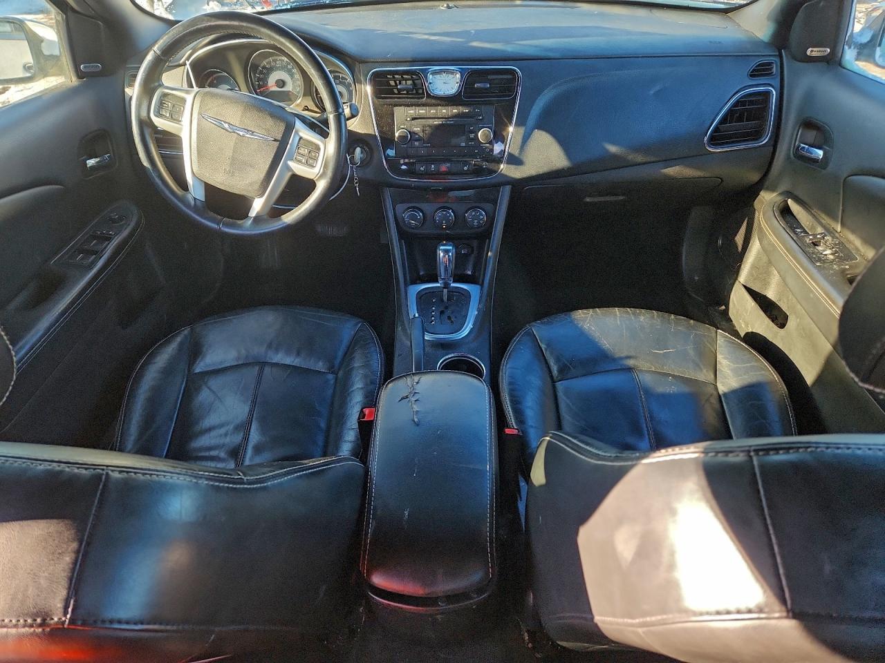 2013 CHRYSLER 200