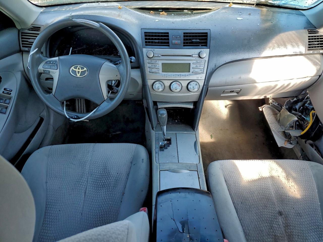 2011 TOYOTA CAMRY
