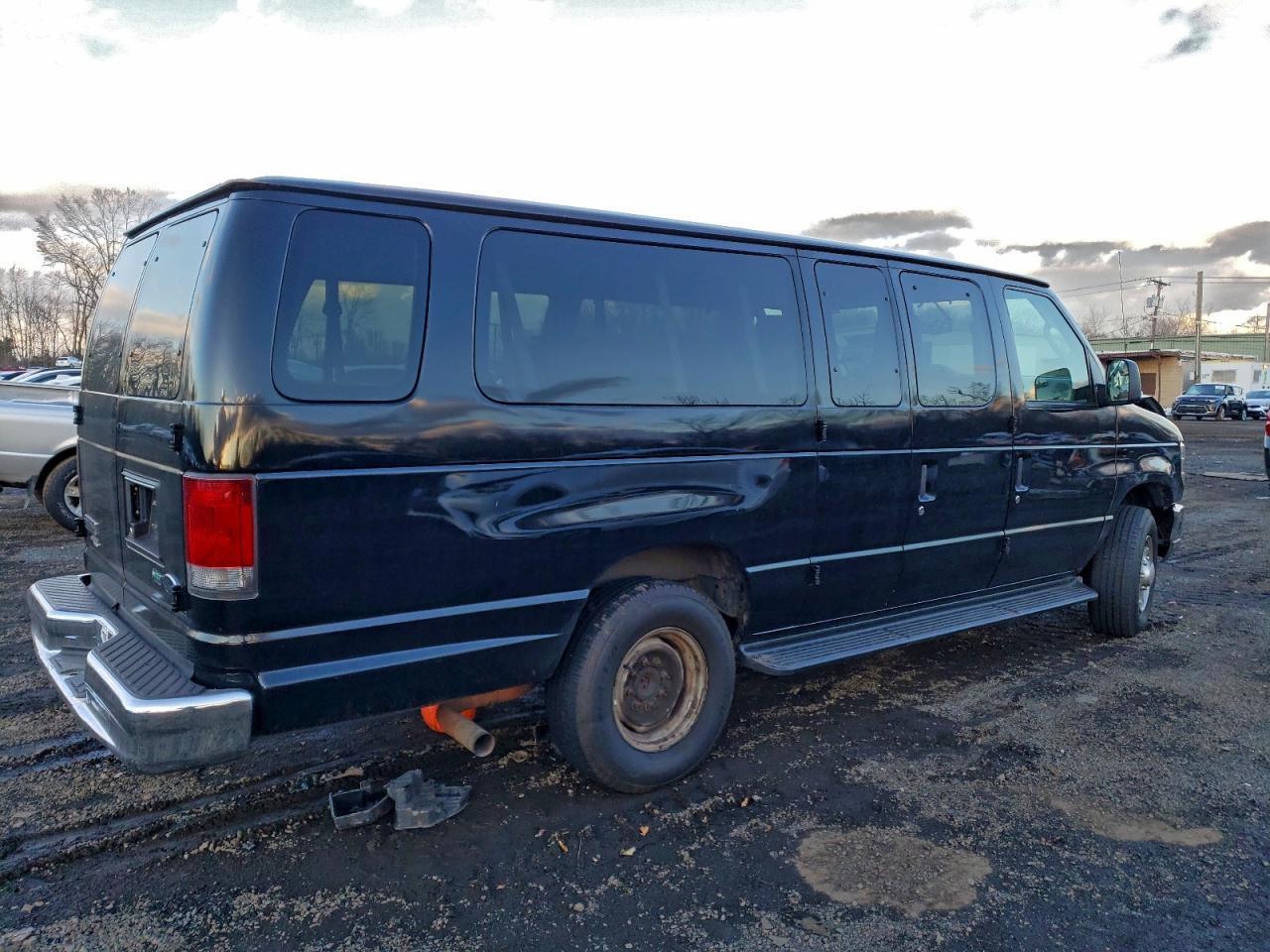 2014 FORD Econoline E350