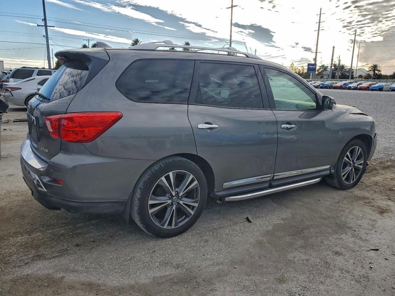 2019 NISSAN PATHFINDER