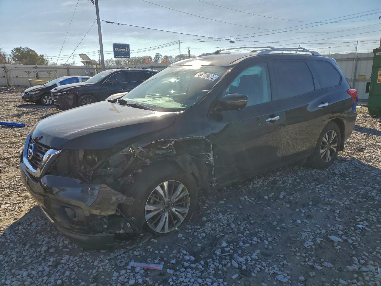2017 NISSAN PATHFINDER