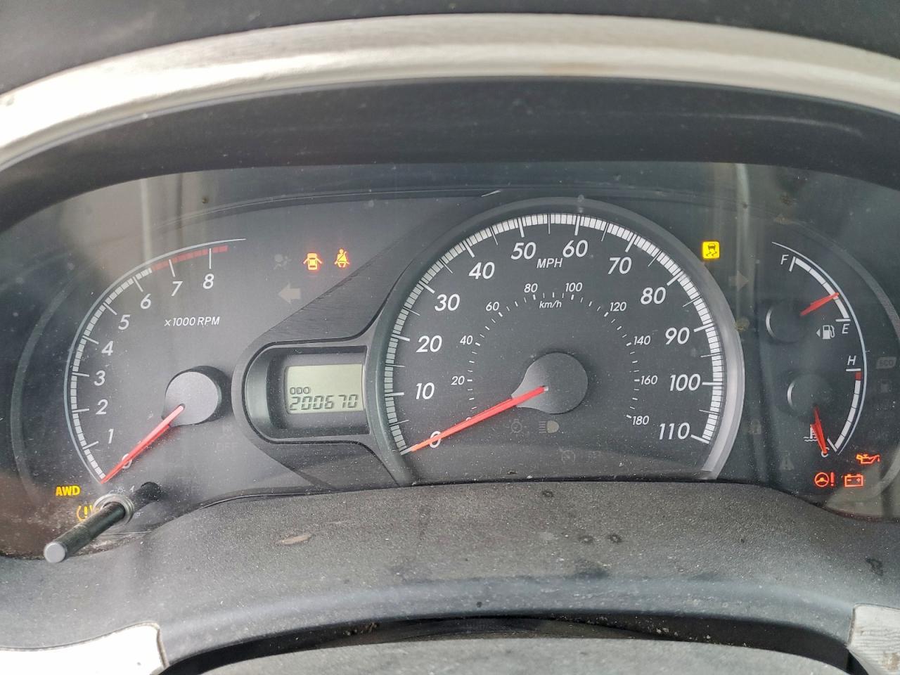 2011 TOYOTA SIENNA