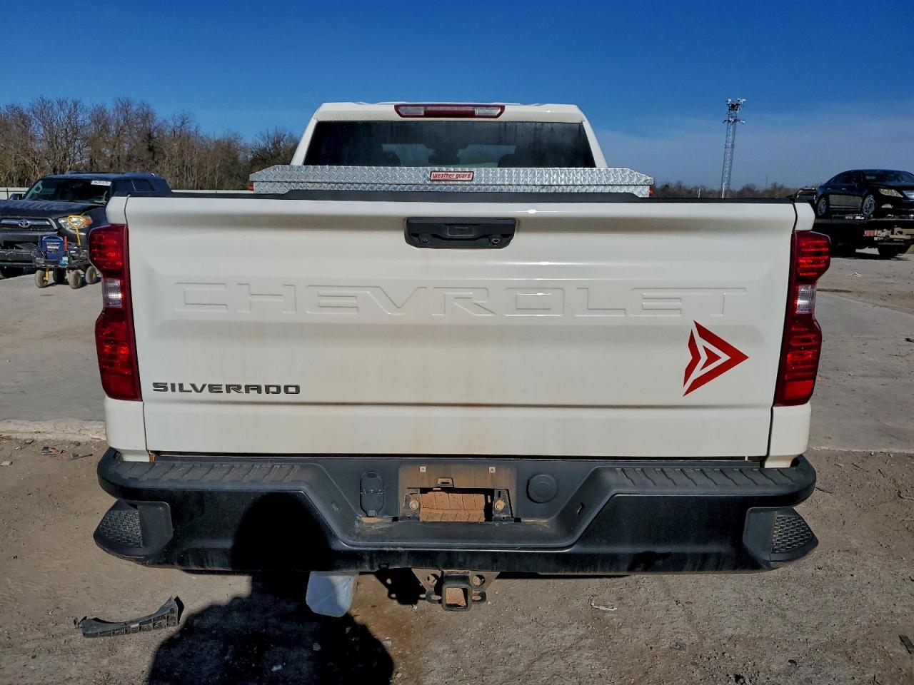 2024 CHEVROLET Silverado