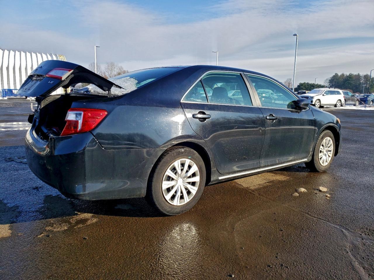 2013 TOYOTA CAMRY