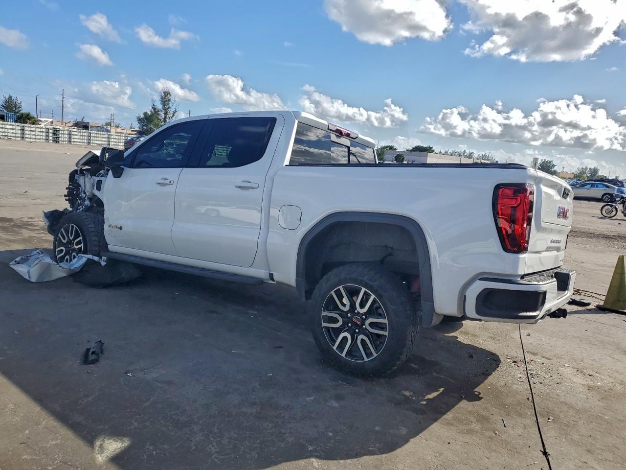 2024 GMC Sierra