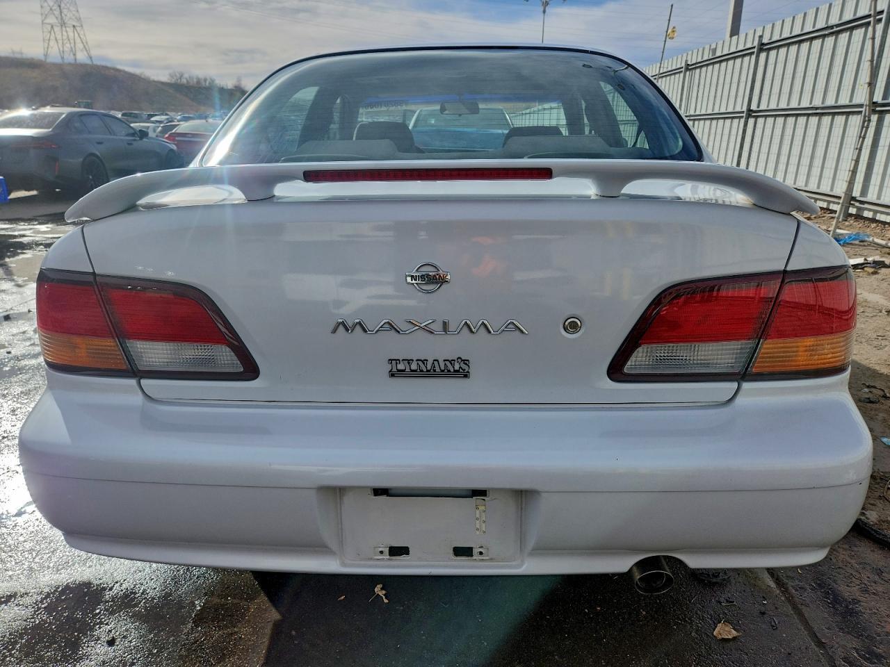 1998 NISSAN Maxima