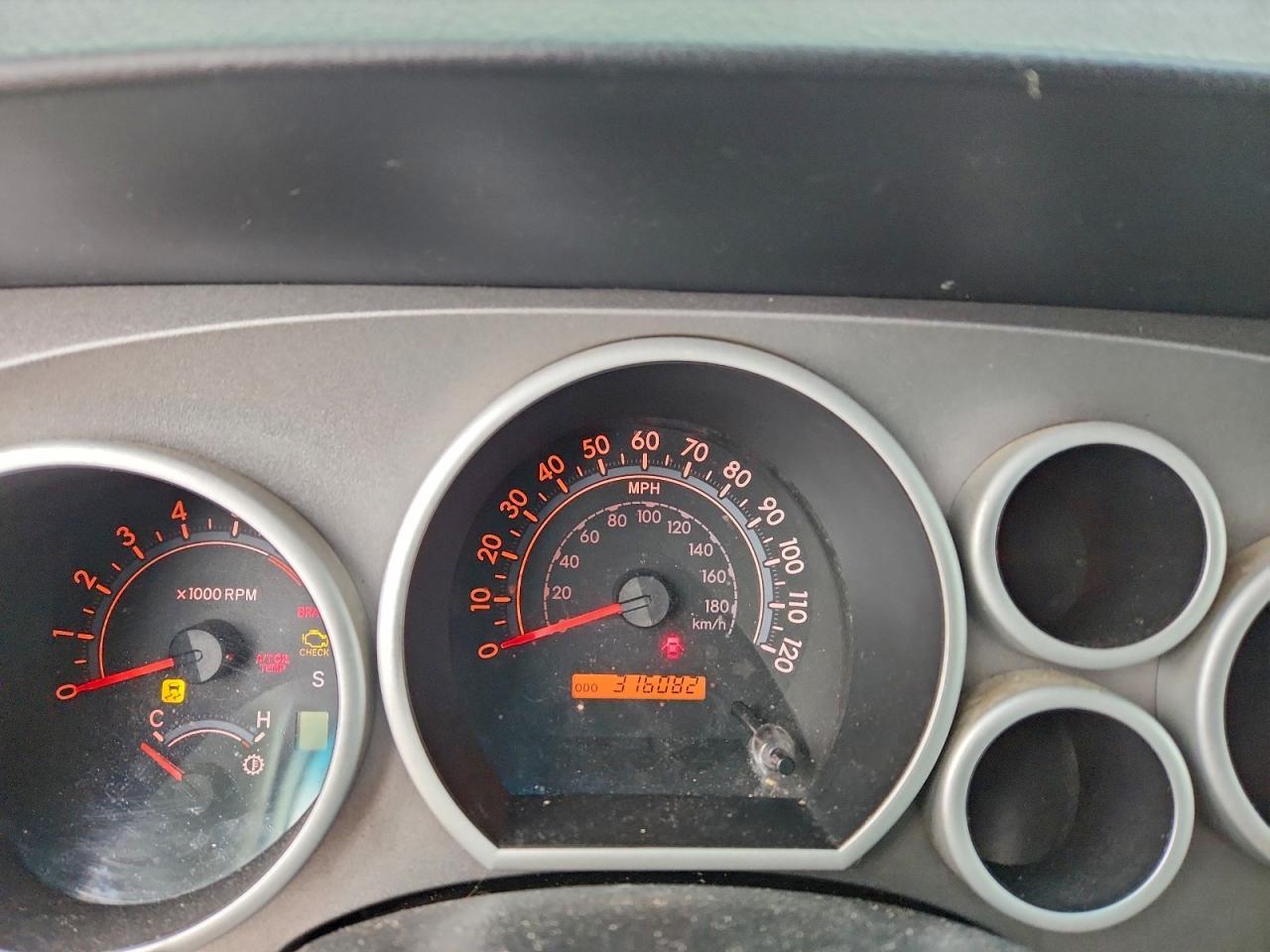 2011 TOYOTA TUNDRA