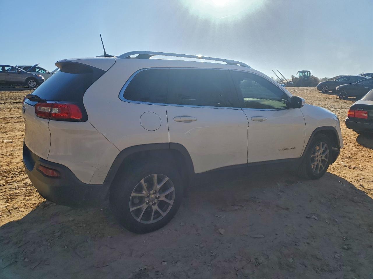 2018 JEEP CHEROKEE