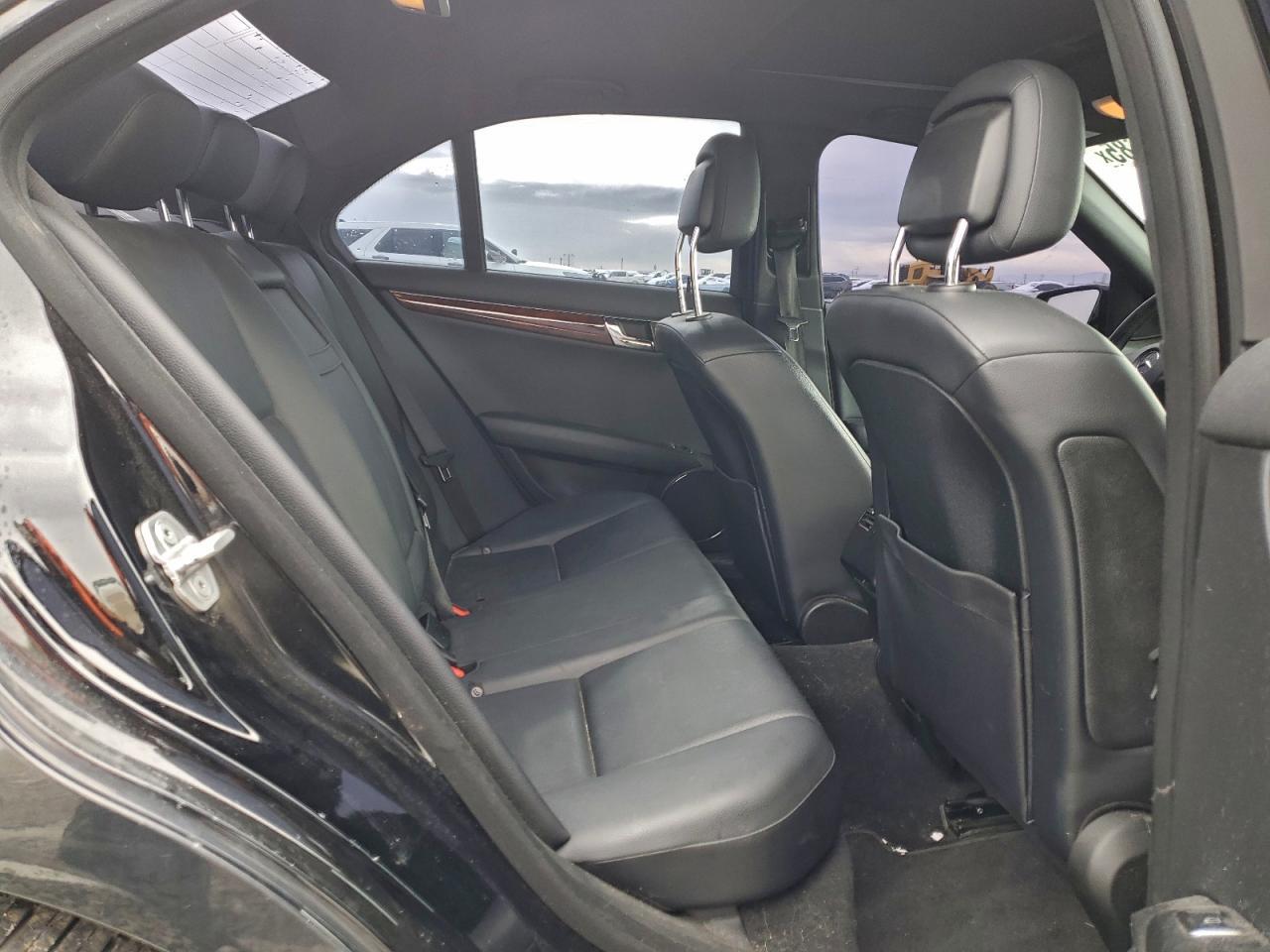 2011 MERCEDES-BENZ C-CLASS