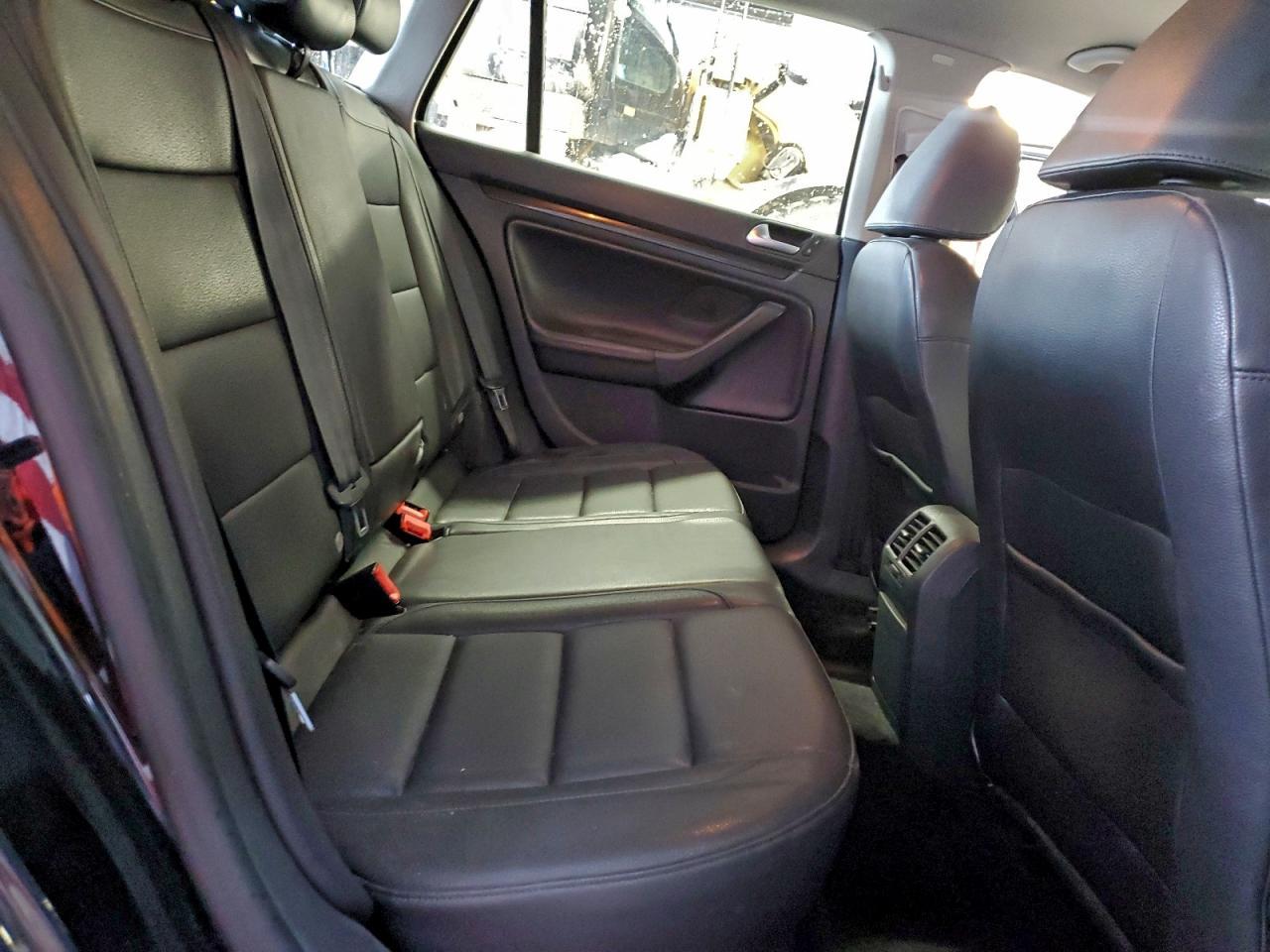 2012 VOLKSWAGEN JETTA