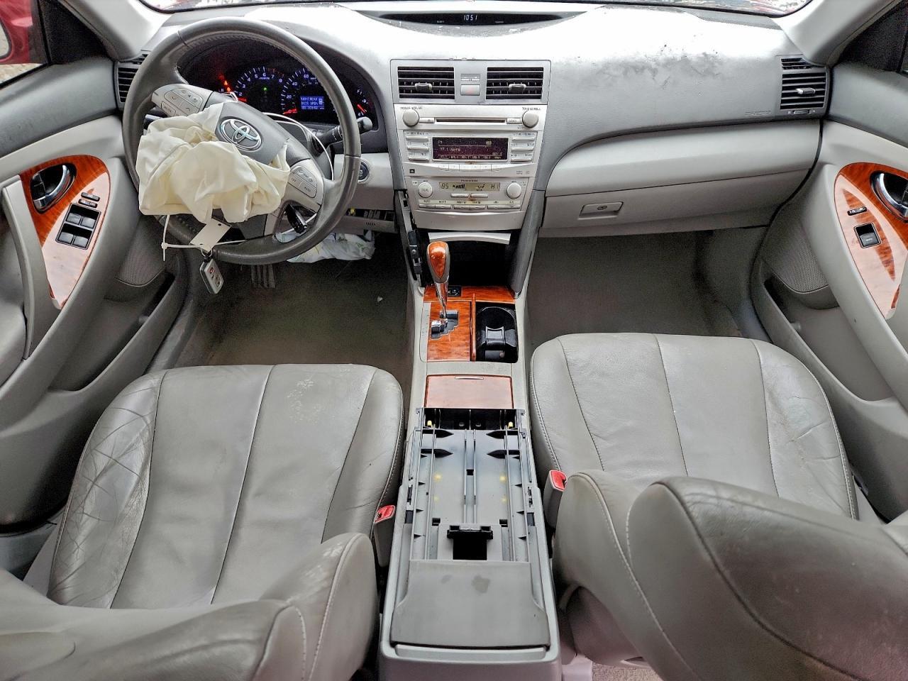 2010 TOYOTA CAMRY