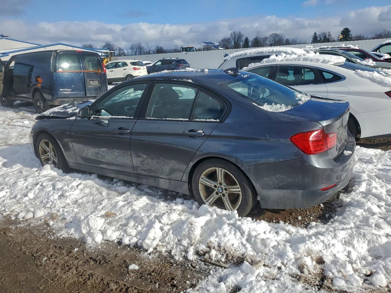 2013 BMW 3 SERIES