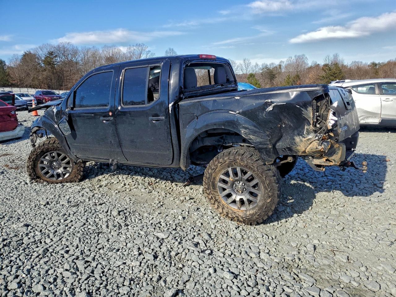 2012 NISSAN Frontier