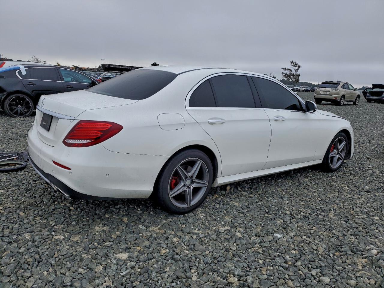 2017 MERCEDES-BENZ E-Class