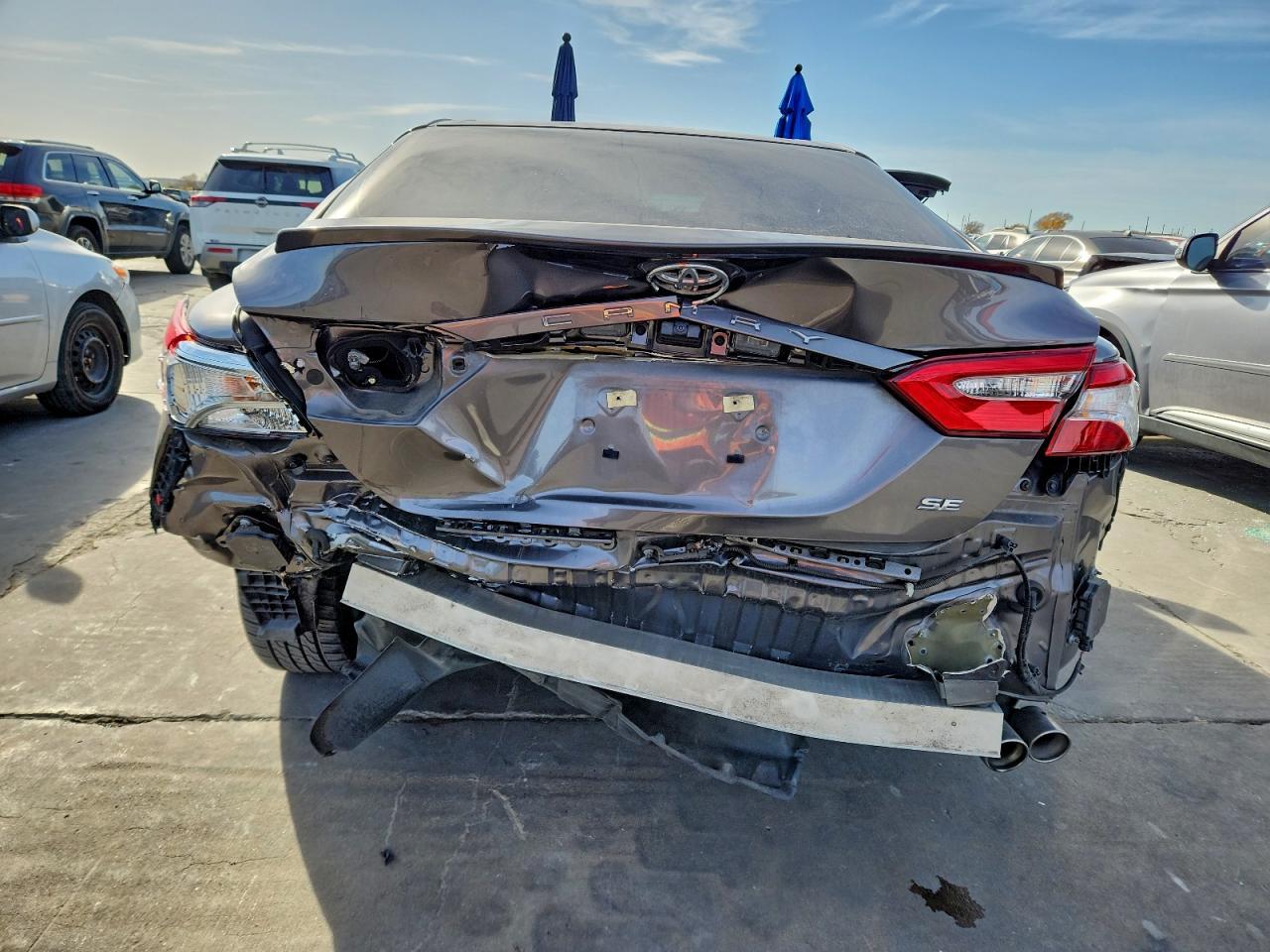 2018 TOYOTA CAMRY