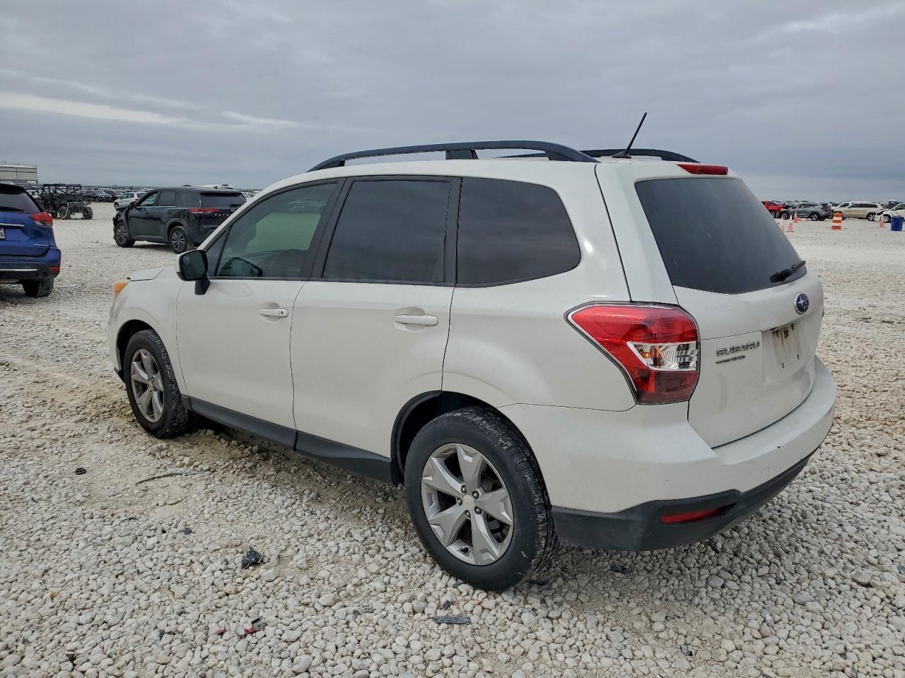 2015 SUBARU FORESTER