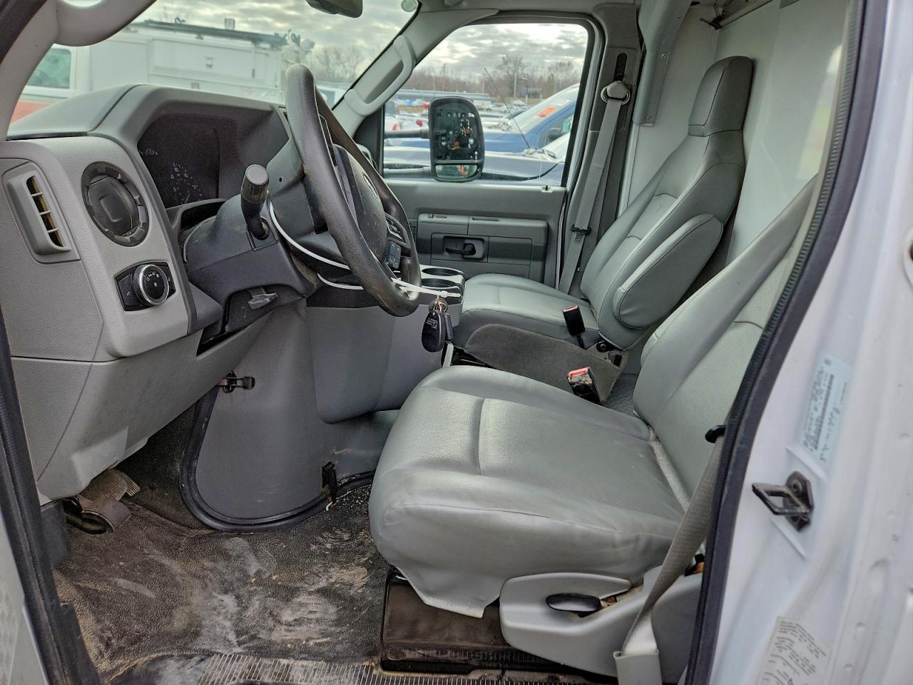 2024 FORD Econoline E350