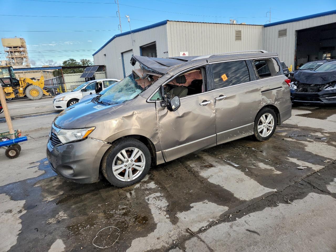 2015 NISSAN Quest