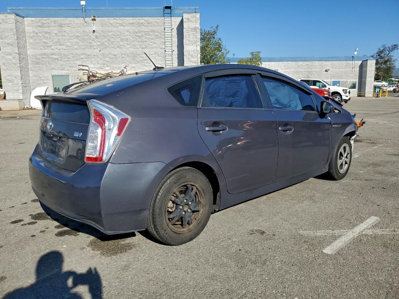 2015 TOYOTA PRIUS