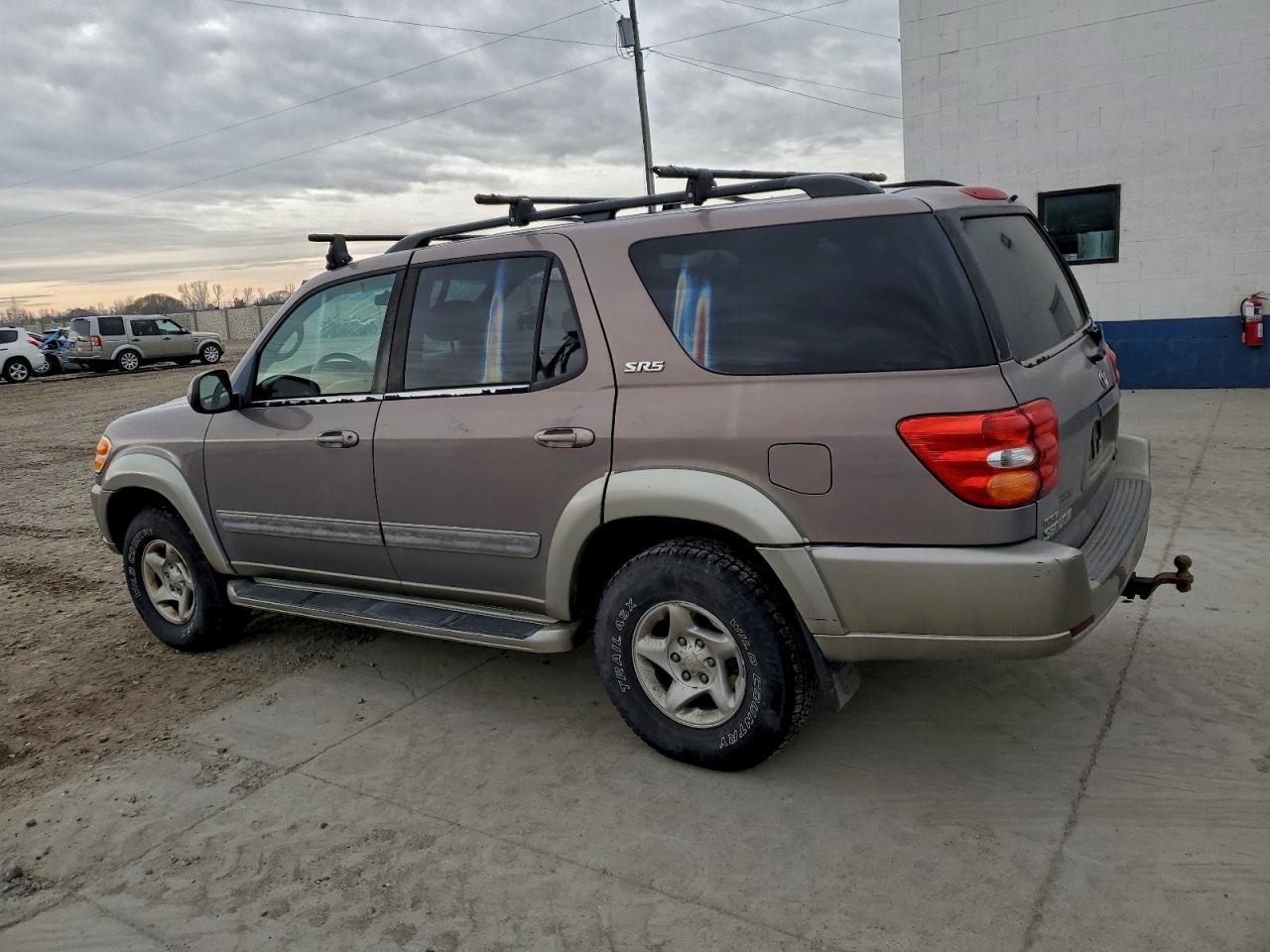 2002 TOYOTA Sequoia