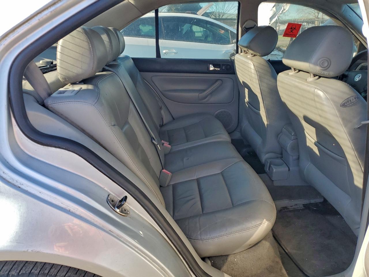 2004 VOLKSWAGEN JETTA