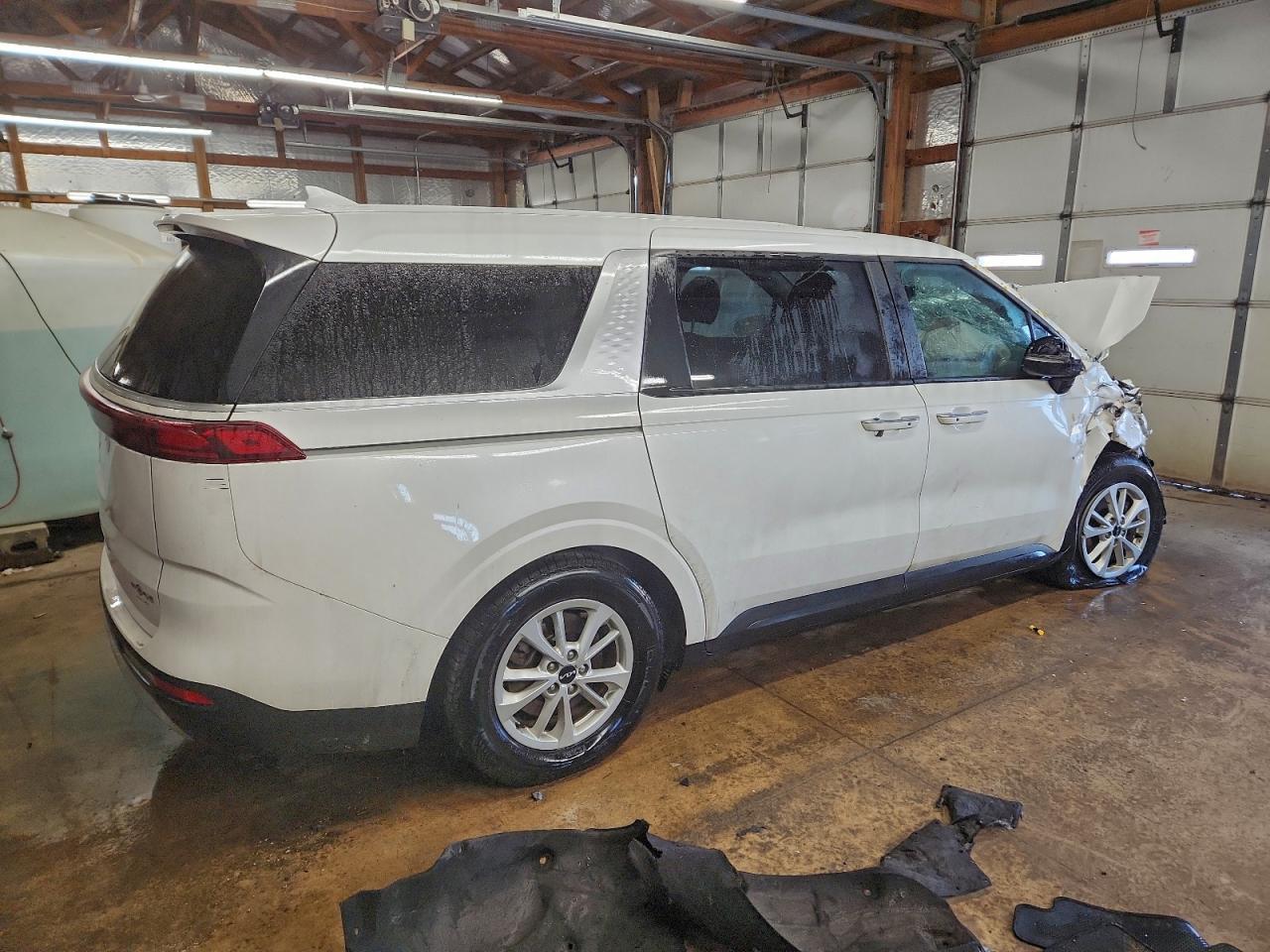 2023 KIA Carnival