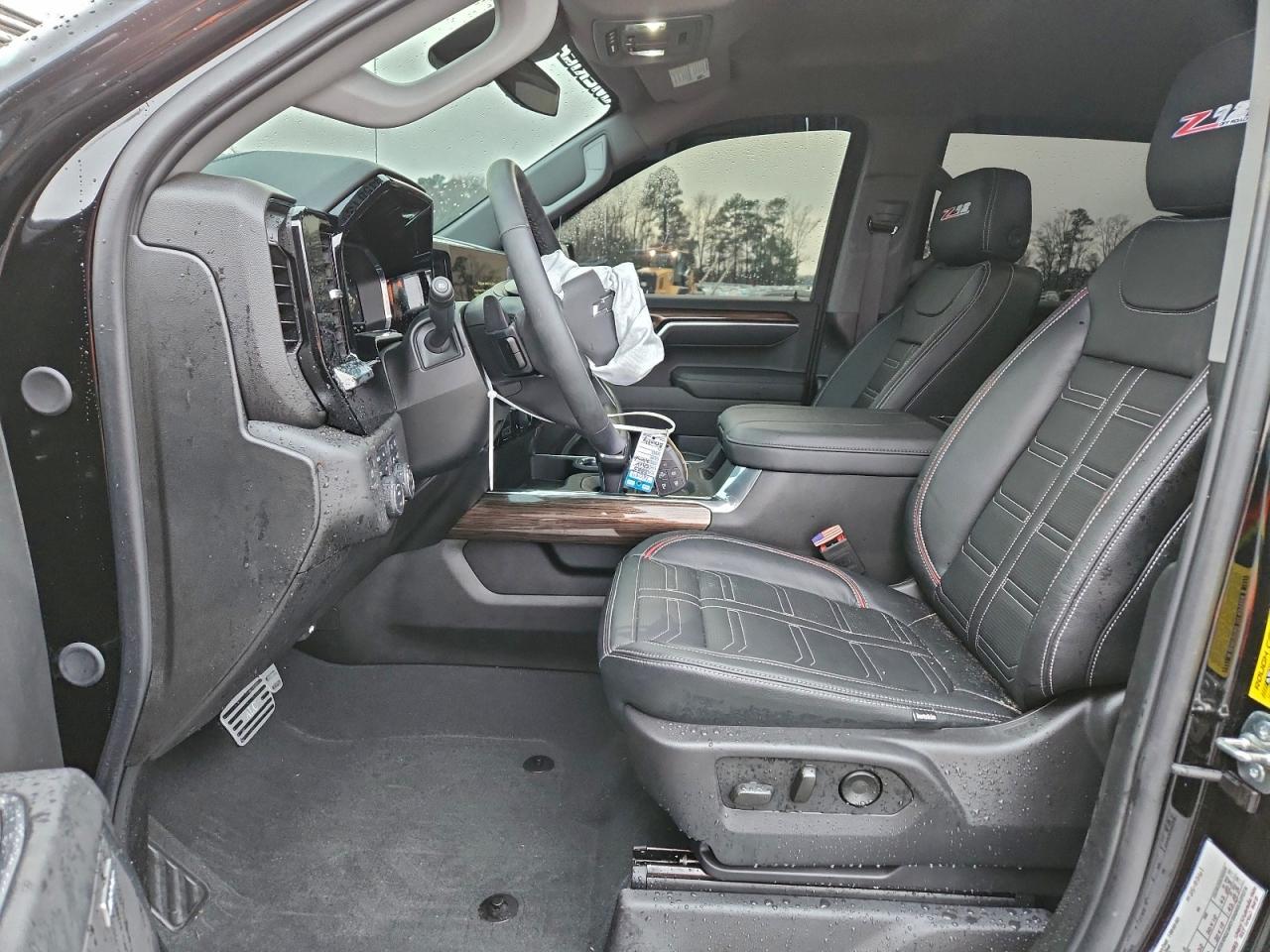 2025 CHEVROLET Silverado