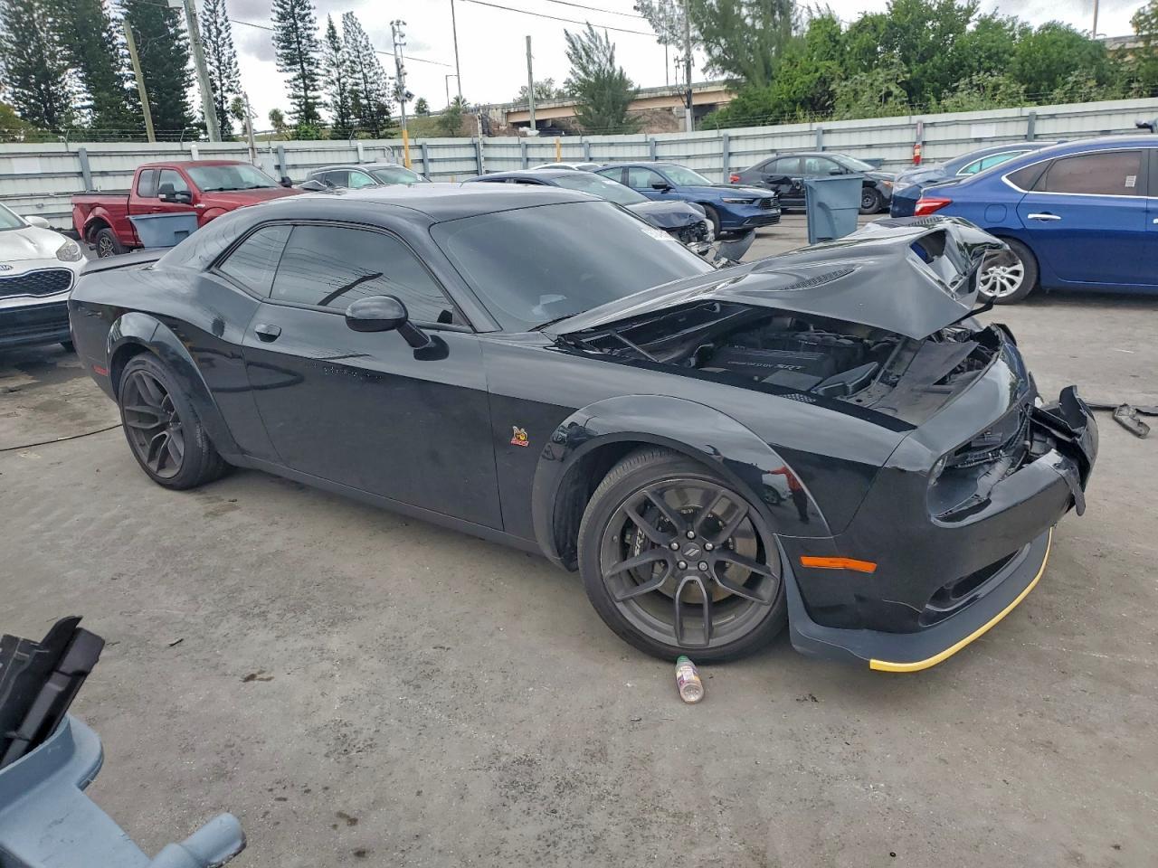 2022 DODGE Challenger