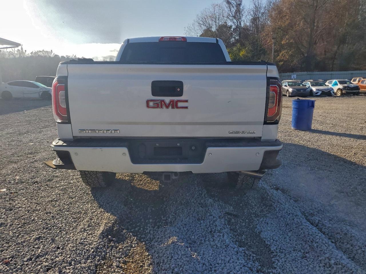 2016 GMC Sierra