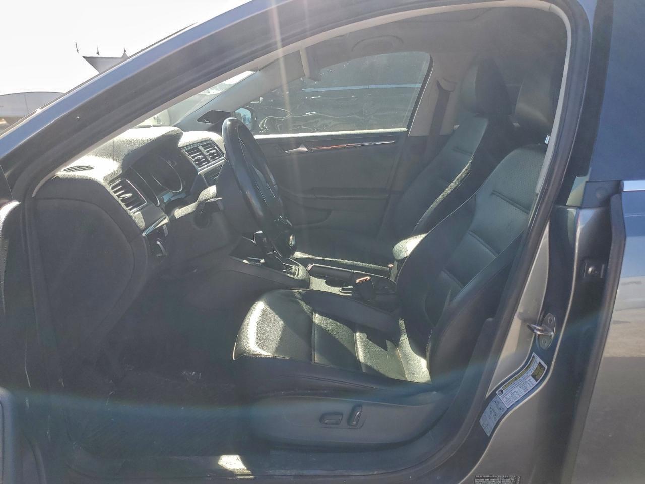 2015 VOLKSWAGEN JETTA
