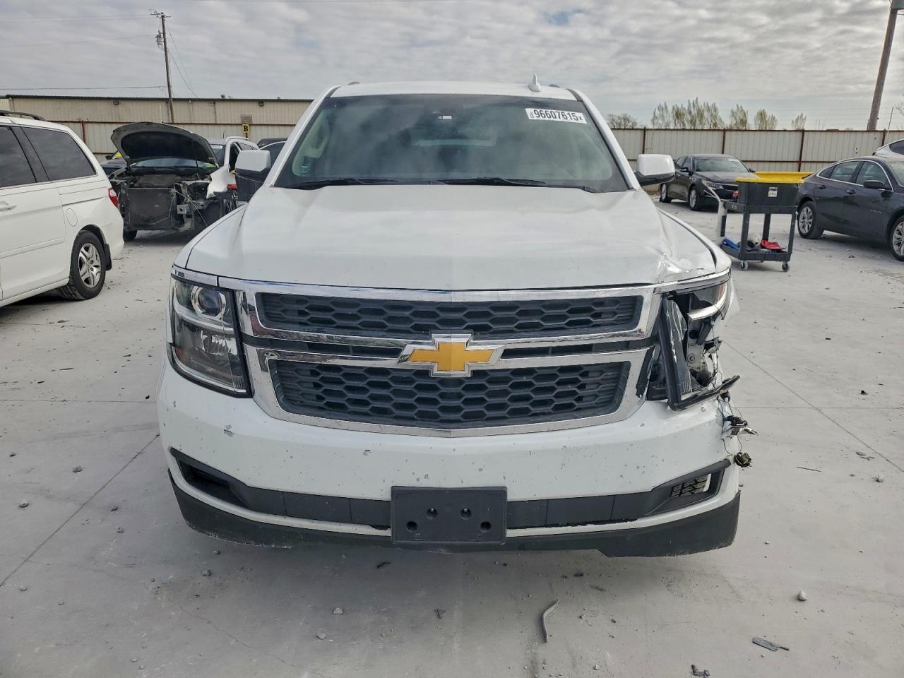 2017 CHEVROLET Tahoe