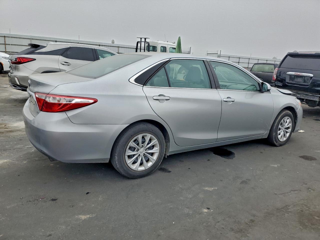 2017 TOYOTA CAMRY
