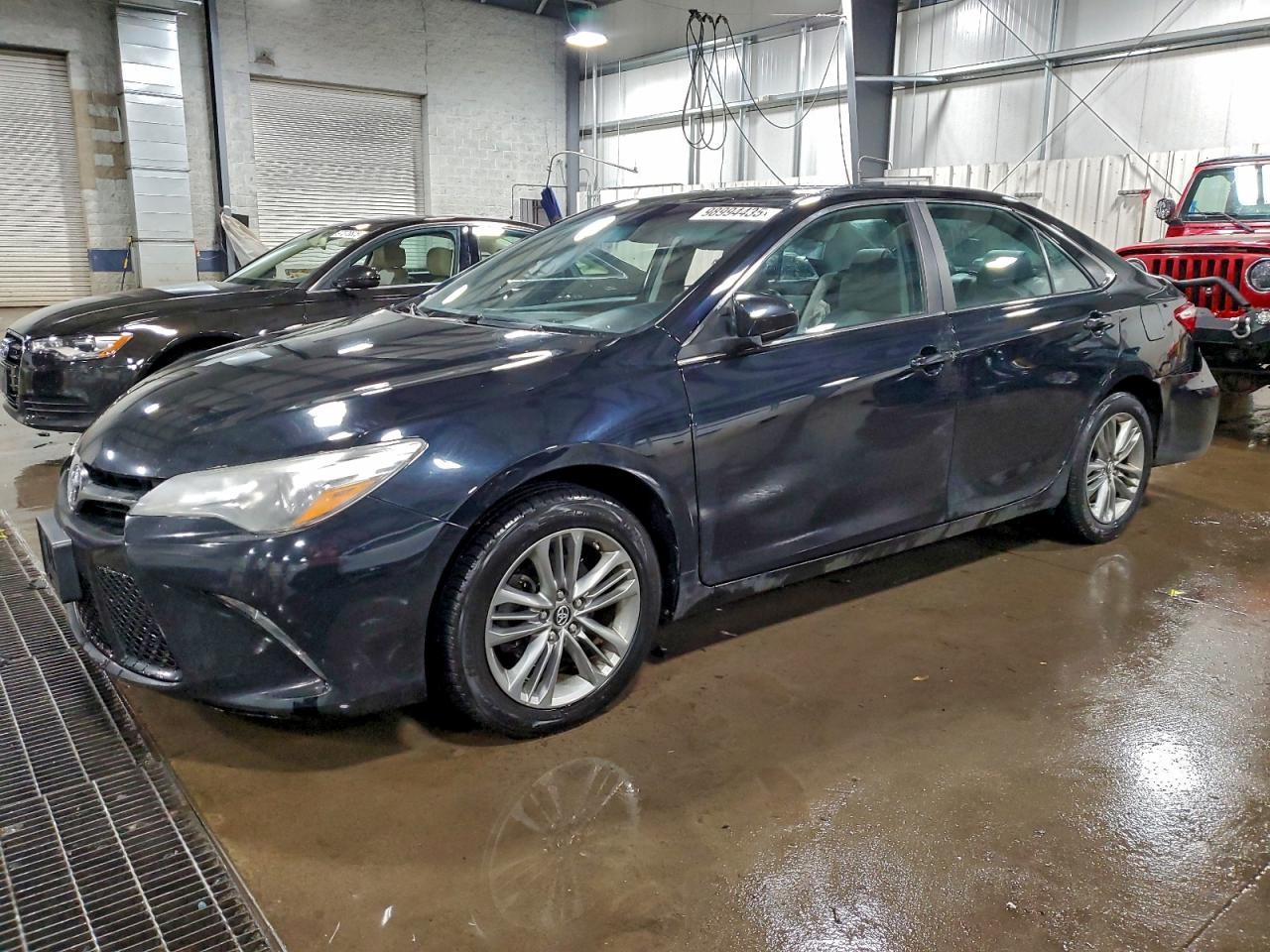 2017 TOYOTA CAMRY