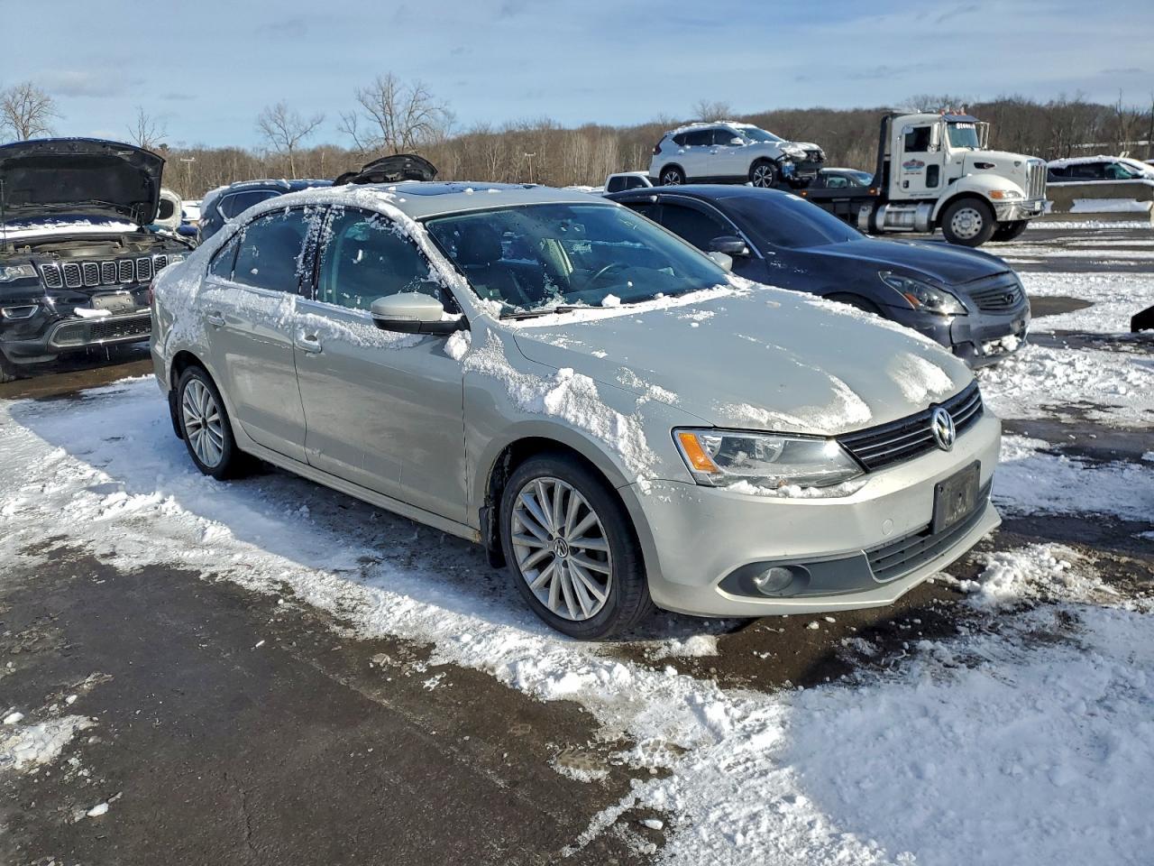 2011 VOLKSWAGEN JETTA