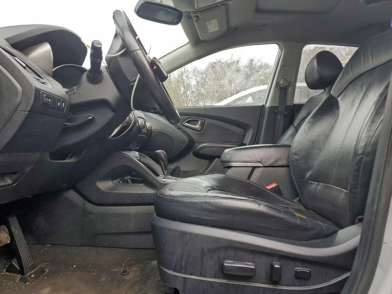 2010 HYUNDAI TUCSON