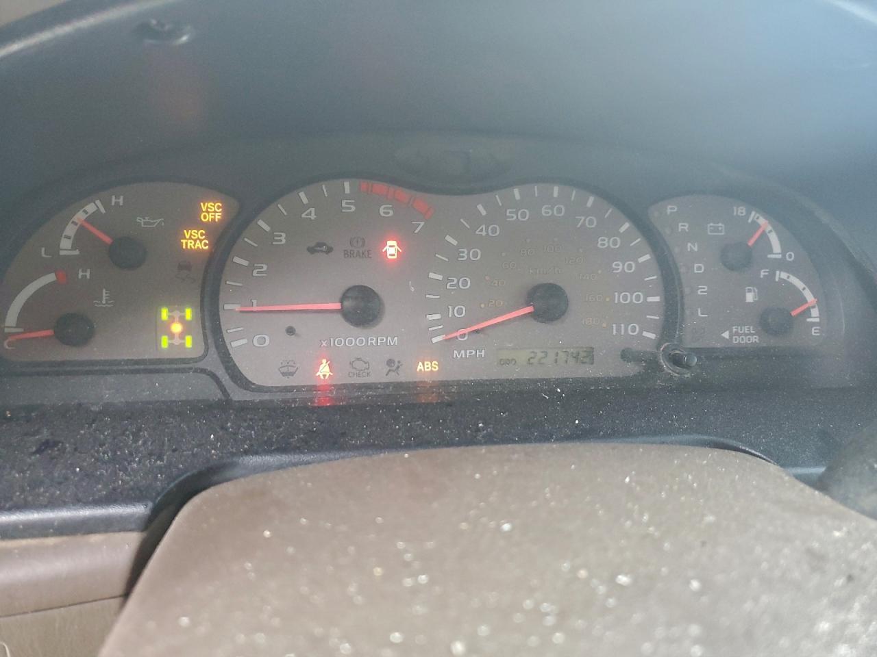 2001 TOYOTA Sequoia