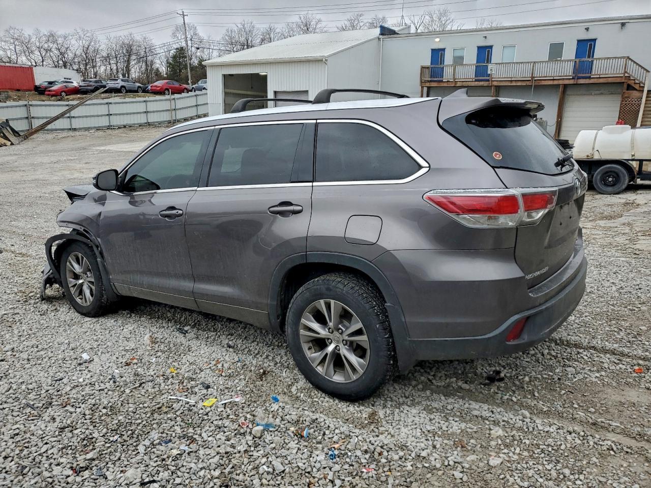 2015 TOYOTA HIGHLANDER