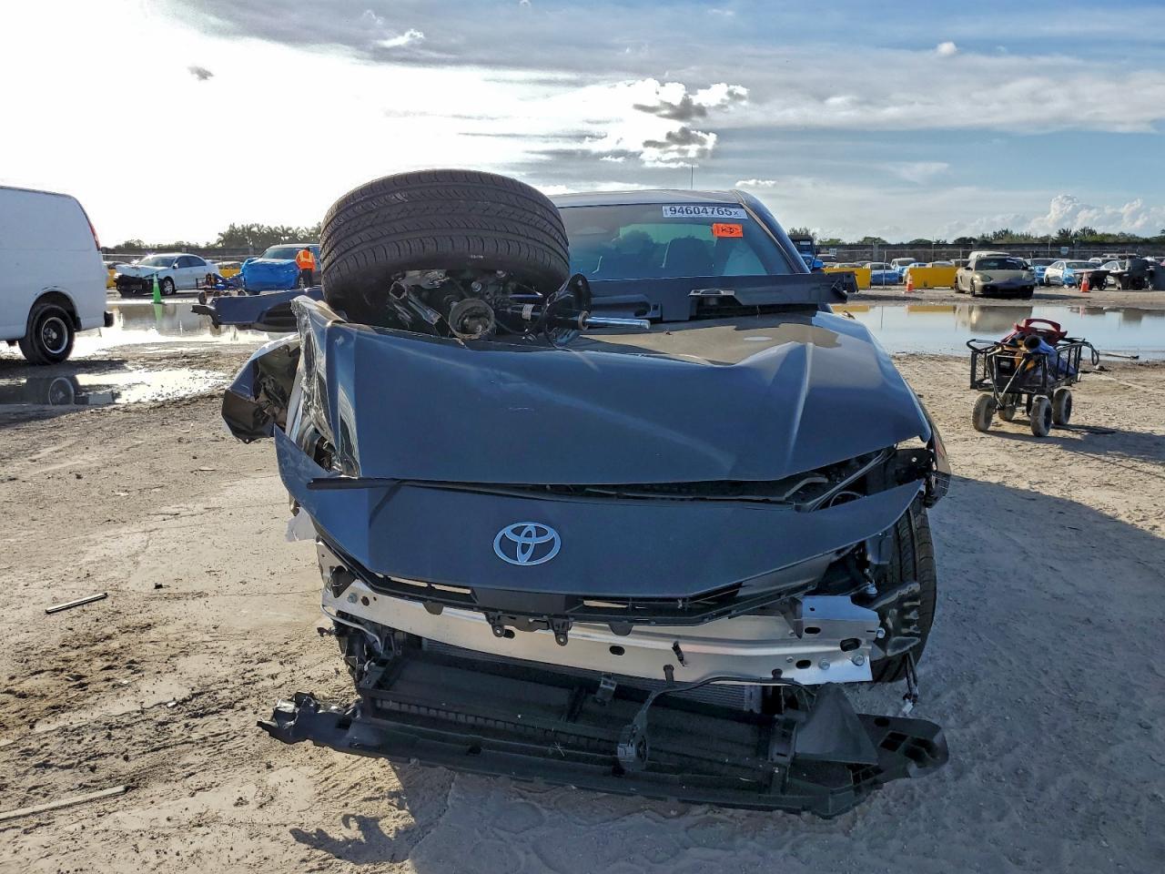 2026 TOYOTA CAMRY