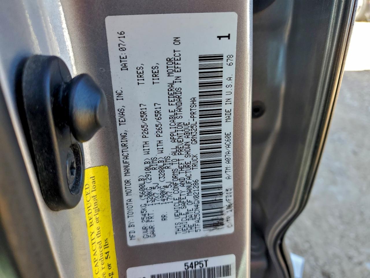 2016 TOYOTA TACOMA