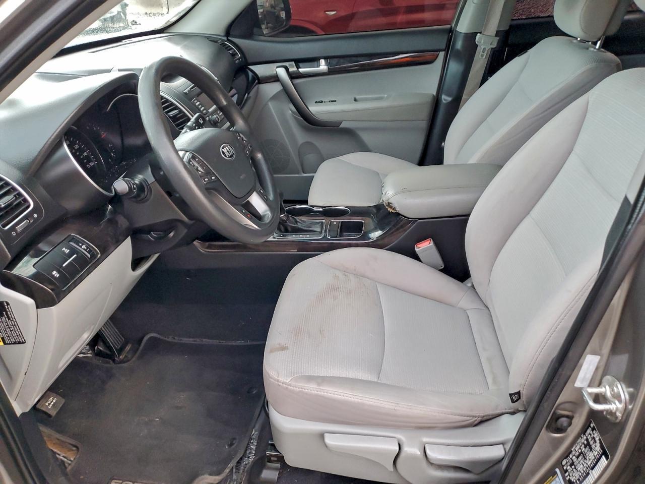 2014 KIA SORENTO
