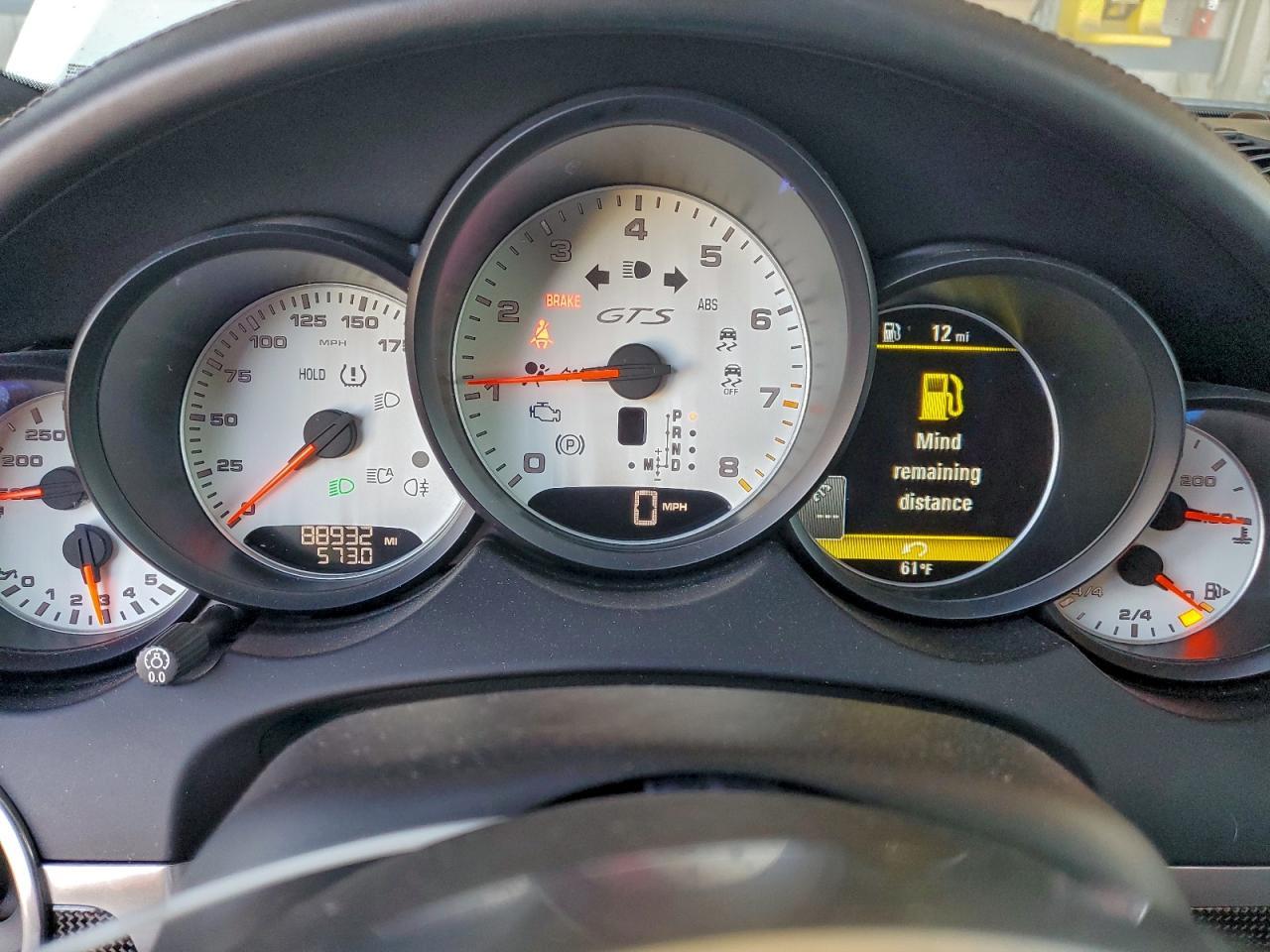 2016 PORSCHE CAYENNE
