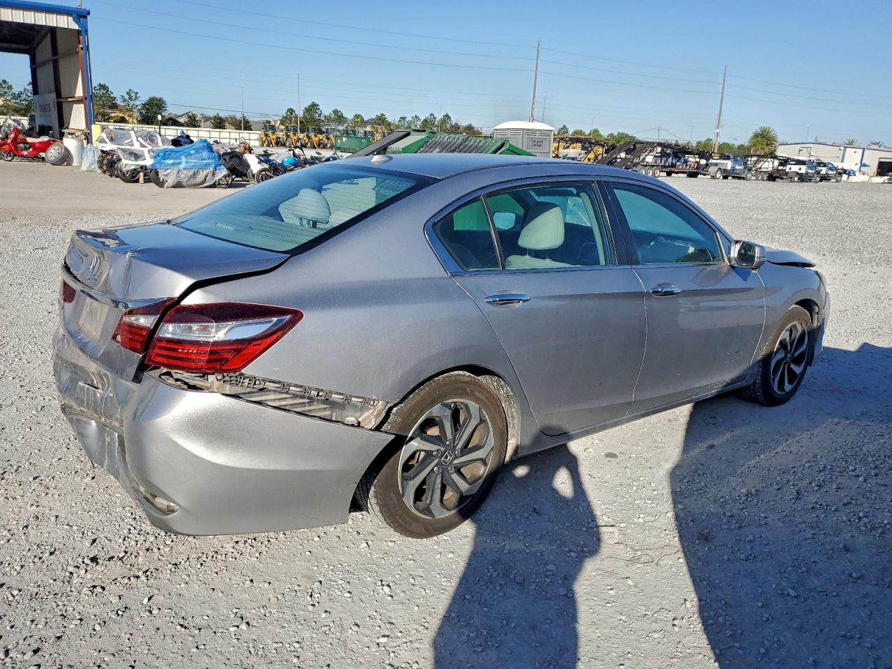 2017 HONDA ACCORD