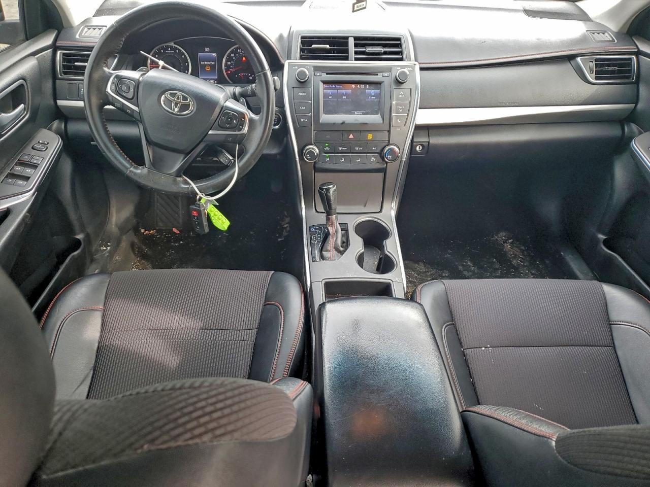 2016 TOYOTA CAMRY