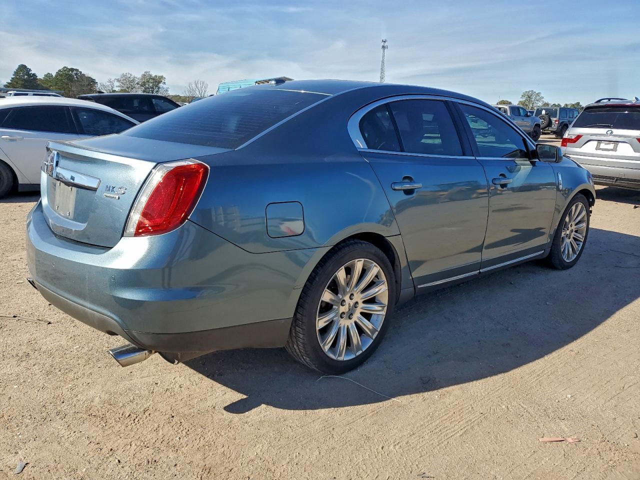 2010 LINCOLN MKS
