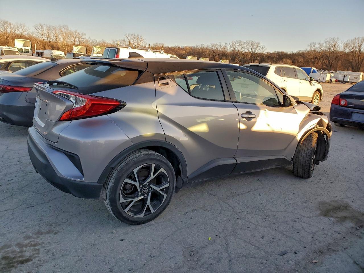 2019 TOYOTA C-HR