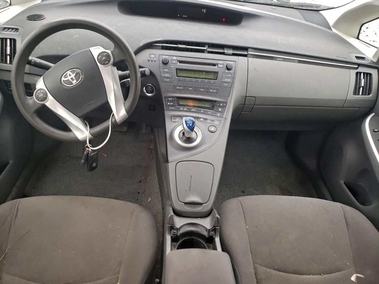 2010 TOYOTA PRIUS