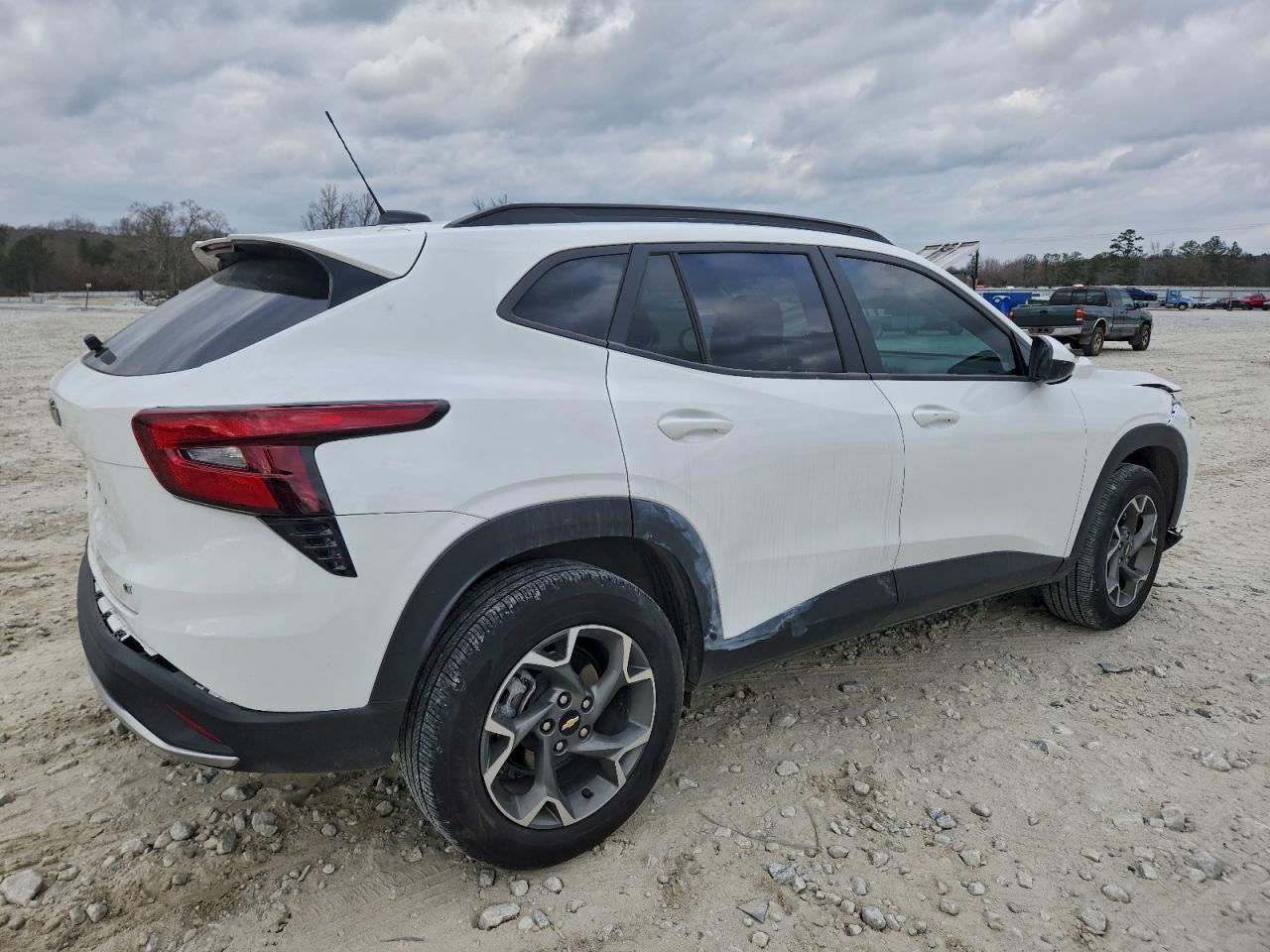 2025 CHEVROLET TRAX