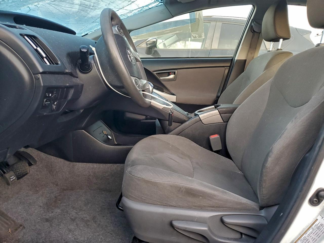 2015 TOYOTA PRIUS