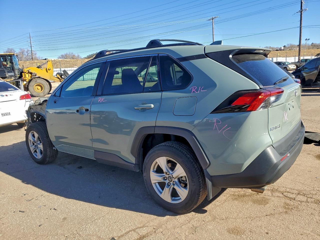2019 TOYOTA RAV4