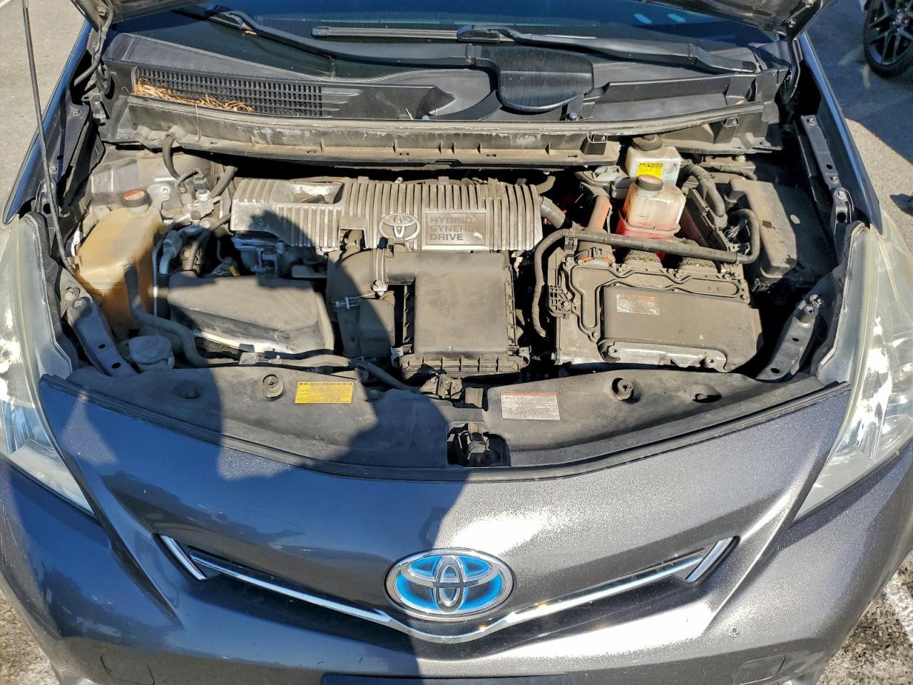 2014 TOYOTA PRIUS V